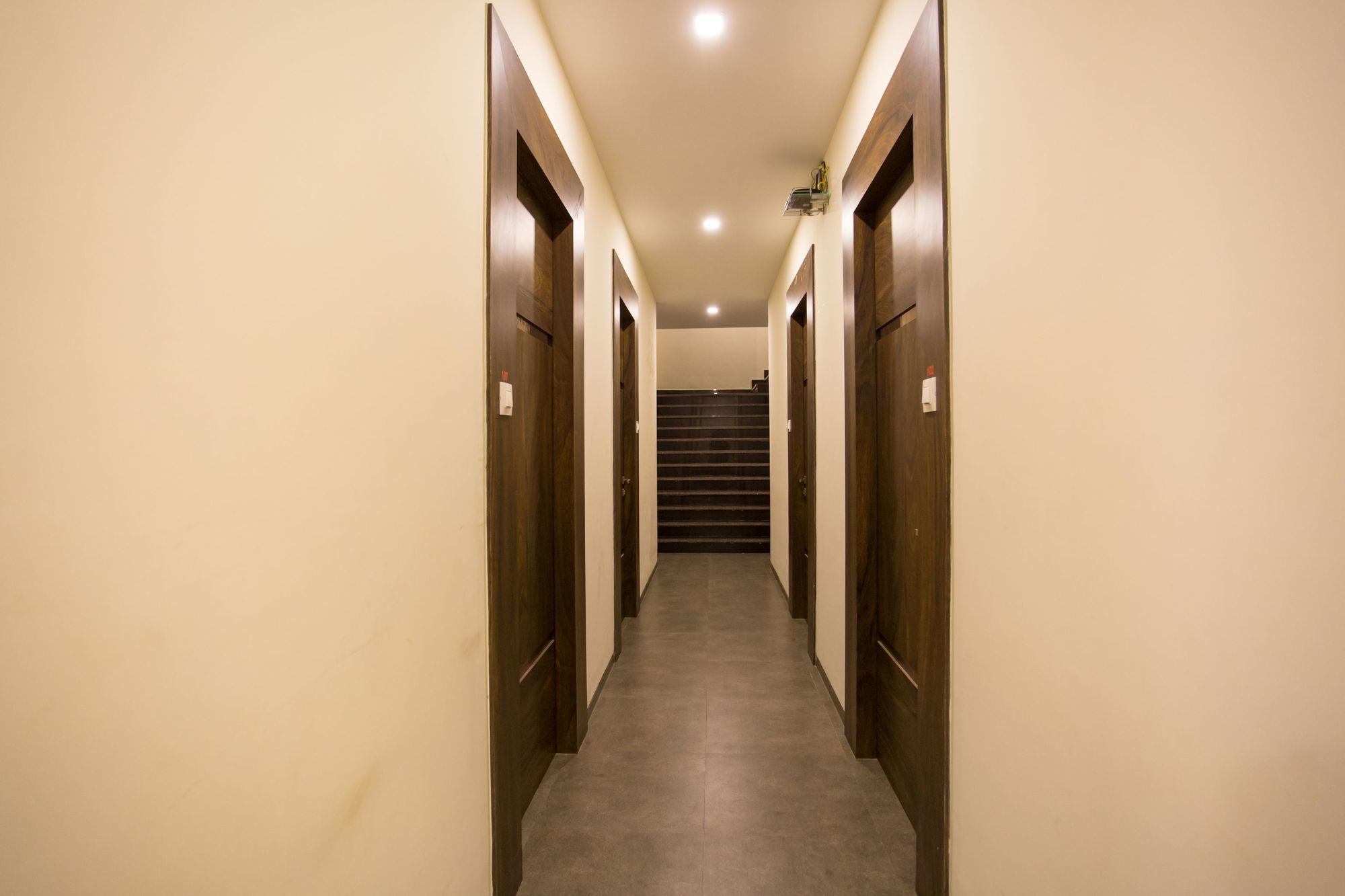 纳威孟买 Oyo 7156 Hill View Residency酒店 外观 照片